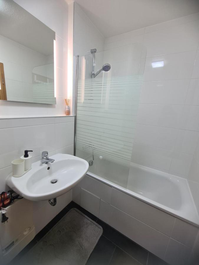 South Apartment - Modern & Stylish Augsburg Luaran gambar
